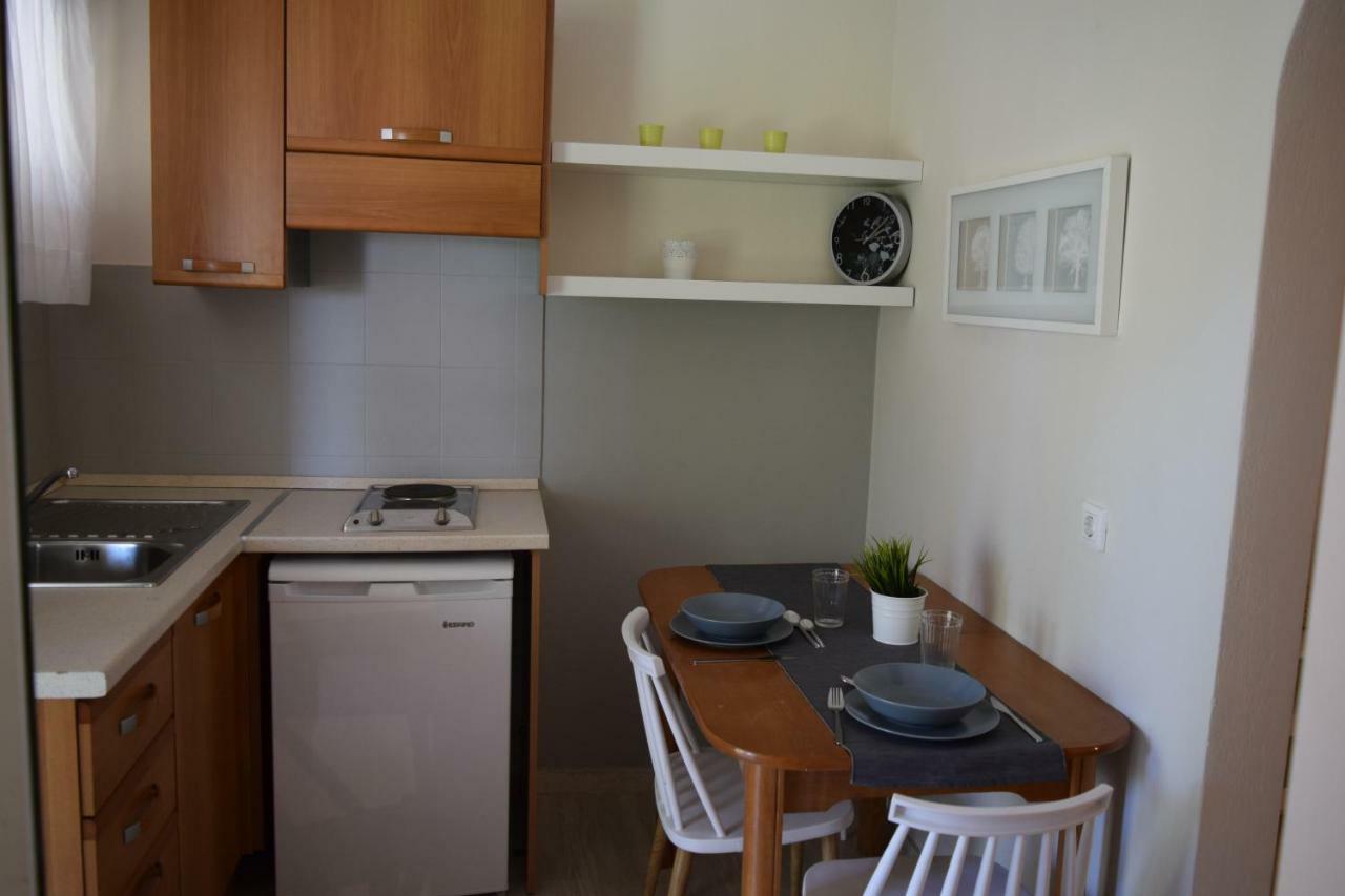 Marini Apartments Moraítika Eksteriør bilde